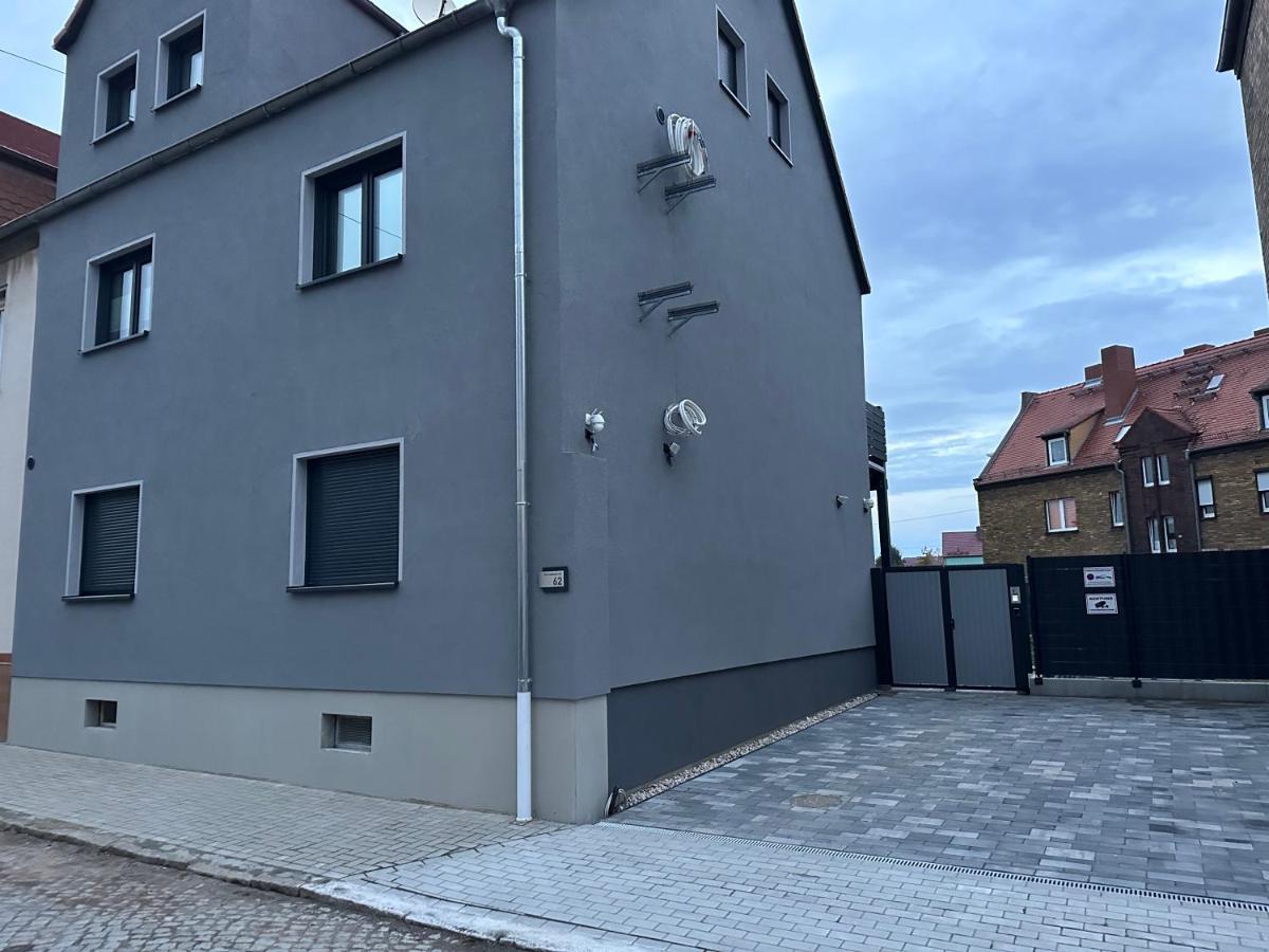 Ht Appartement Nr 4 Greppin Exterior photo